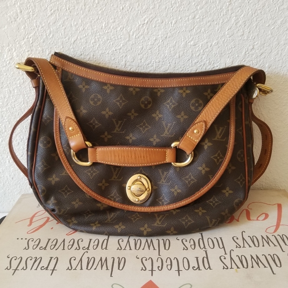 Authentic Louis Vuitton Tulum Gm - Picture 5 of 16